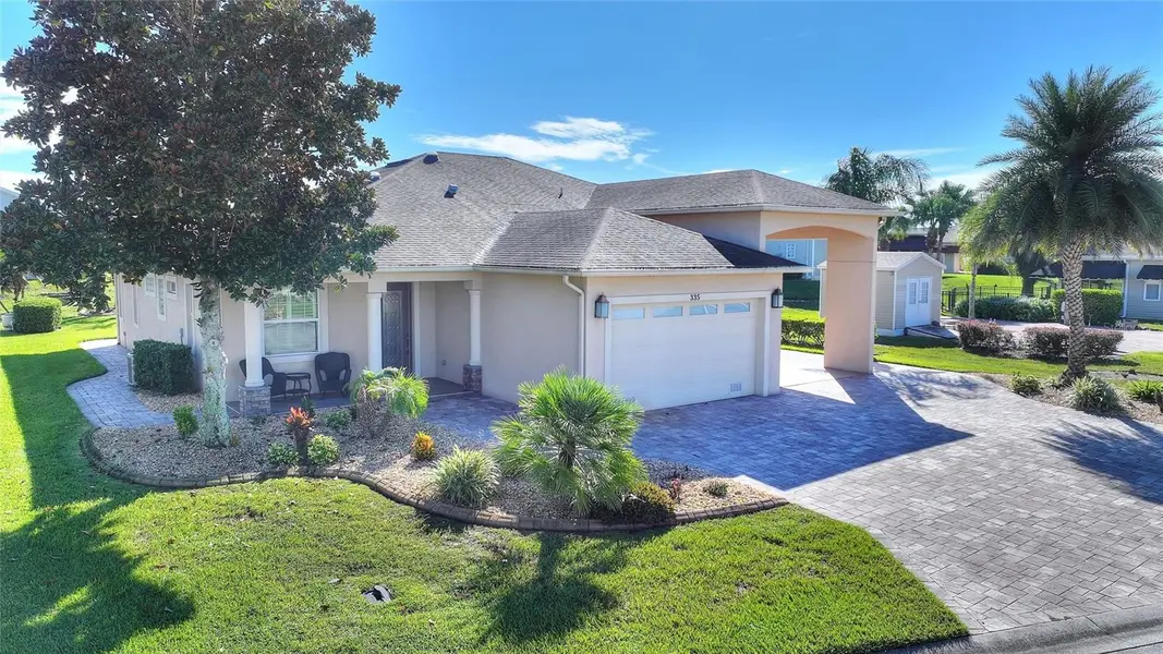 335 CRUISERS DR, Polk City, FL 33868