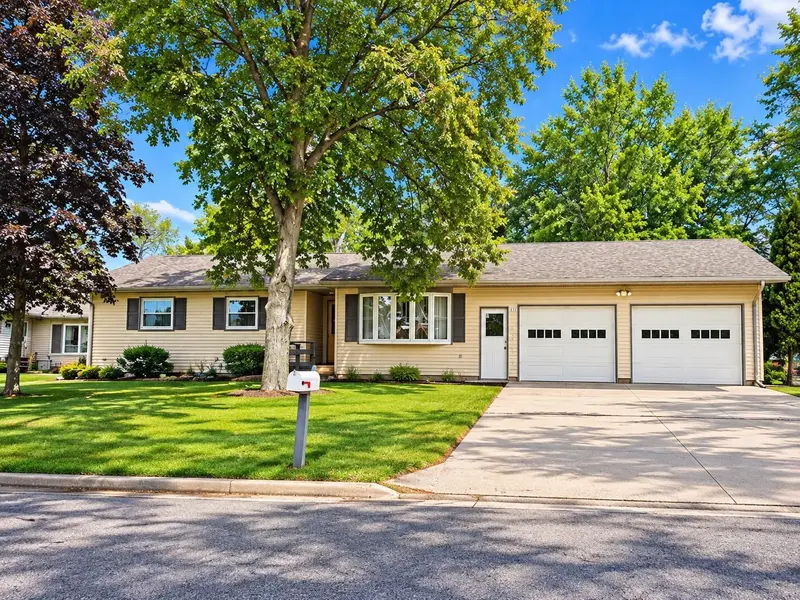 623 SW CERESCO ST, Berlin, WI 54923