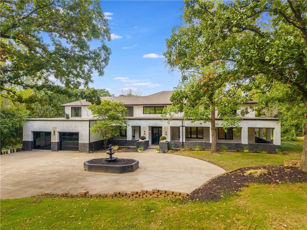 1701 NW Duncan RD, Blue Springs, MO 64015