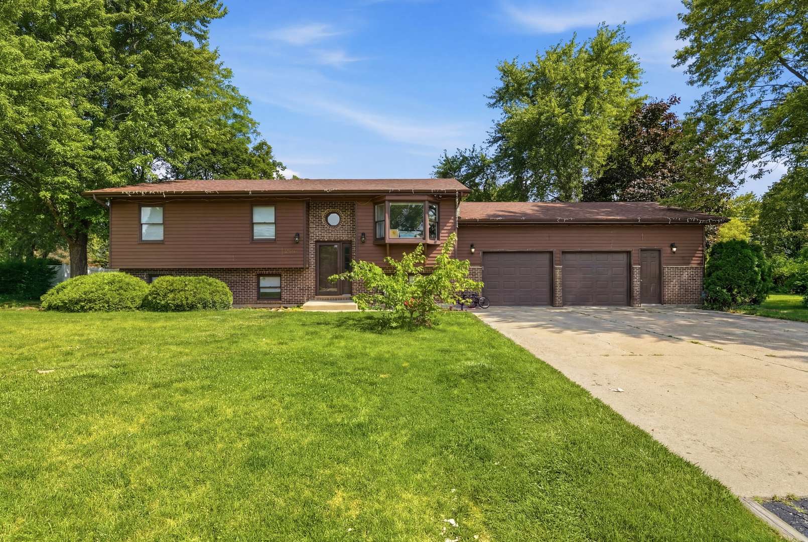 13080 W 28th ST, Zion, IL 60099