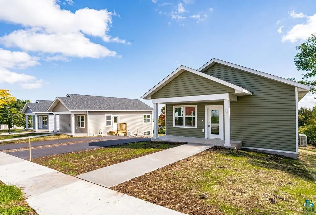 12 W 11th St, Duluth, MN 55806