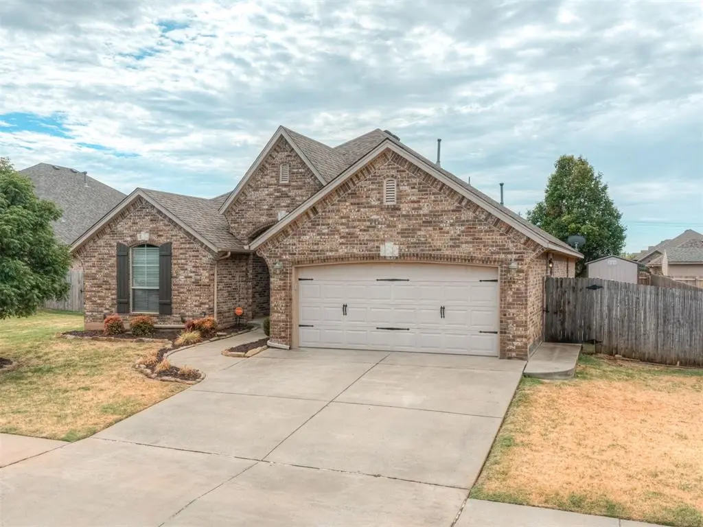 2704 SW 96th CIR, Oklahoma City, OK 73159