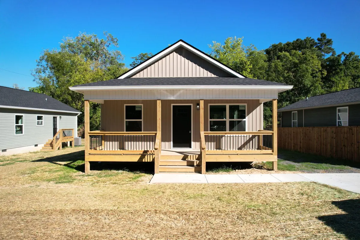 1012 Tunnel Boulevard, Chattanooga, TN 37411