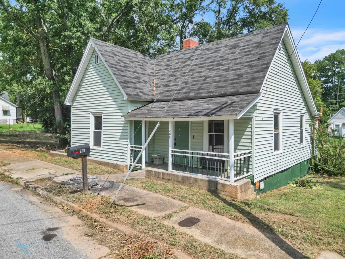 200 F ST, Anderson, SC 29625