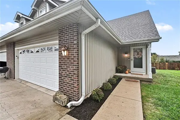 513 Cape Cod CT, Smithville, MO 64089