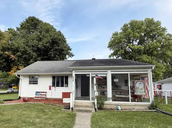 215 W Elm ST, Flora, IN 46929-1028