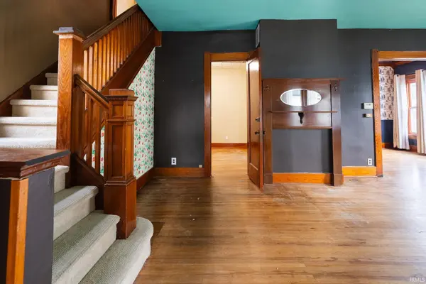 215 S Main ST, Monticello, IN 47960
