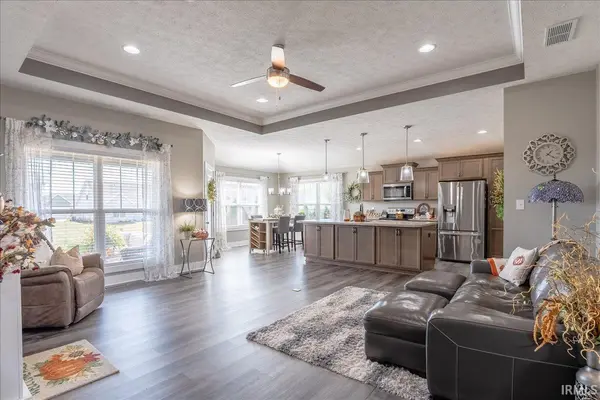 7521 Brinkley CT, Evansville, IN 47715