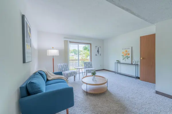 598 E Graham PL, Bloomington, IN 47401-4534