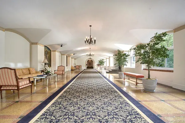 16 N Chatsworth ST #311, Larchmont, NY 10538