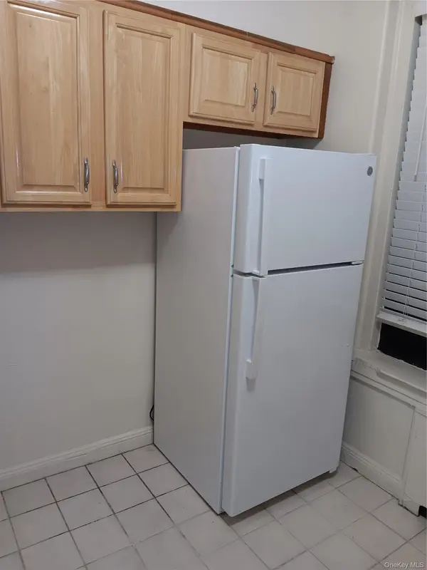 40-45 201 ST, Bayside, NY 11361
