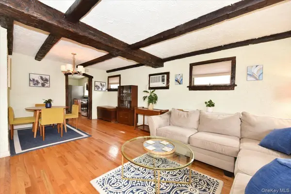 90 4th AVE, East Rockaway, NY 11518