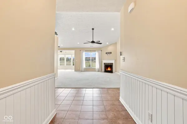 4617 Rainbow ROW, Greenwood, IN 46143