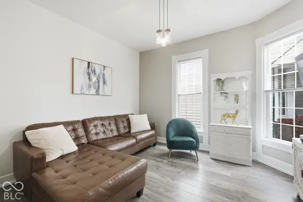 910 Villa AVE, Indianapolis, IN 46203