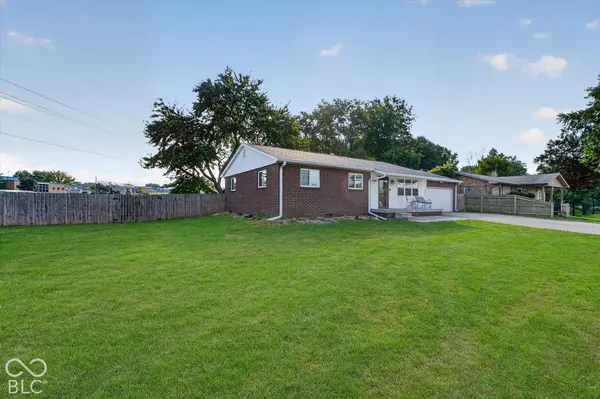 12165 N Rooker RD, Mooresville, IN 46158