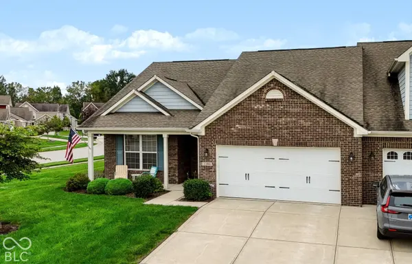 1183 Red Tail CT, Greenwood, IN 46143