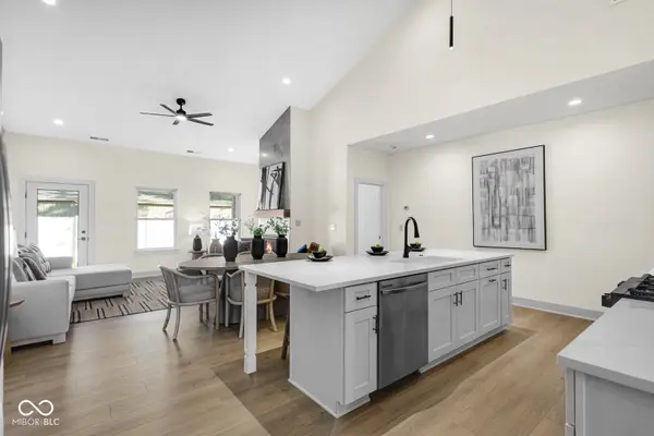 5892 Harbour Town DR, Noblesville, IN 46062