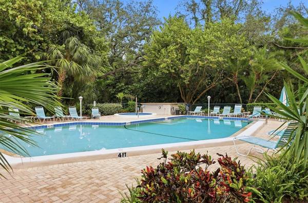 509 LAKESIDE DR #509, Bradenton, FL 34210