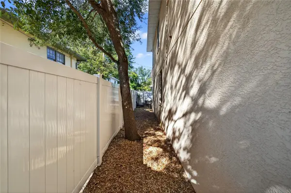 864 17TH AVE N #1, St Petersburg, FL 33704
