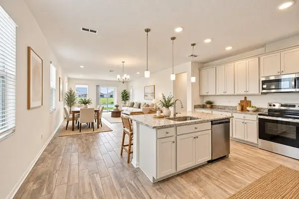 2952 MARINE GRASS DR, Wimauma, FL 33598