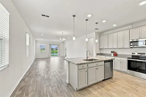 2952 MARINE GRASS DR, Wimauma, FL 33598
