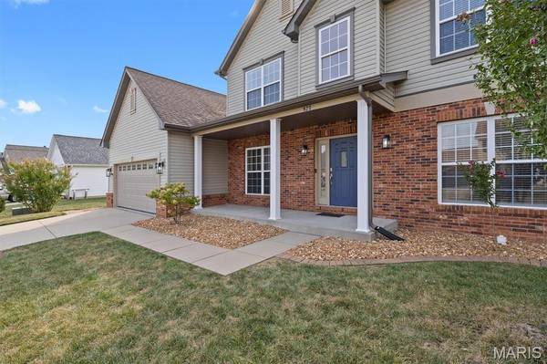 923 Saint Nicholas DR, O'fallon, IL 62269