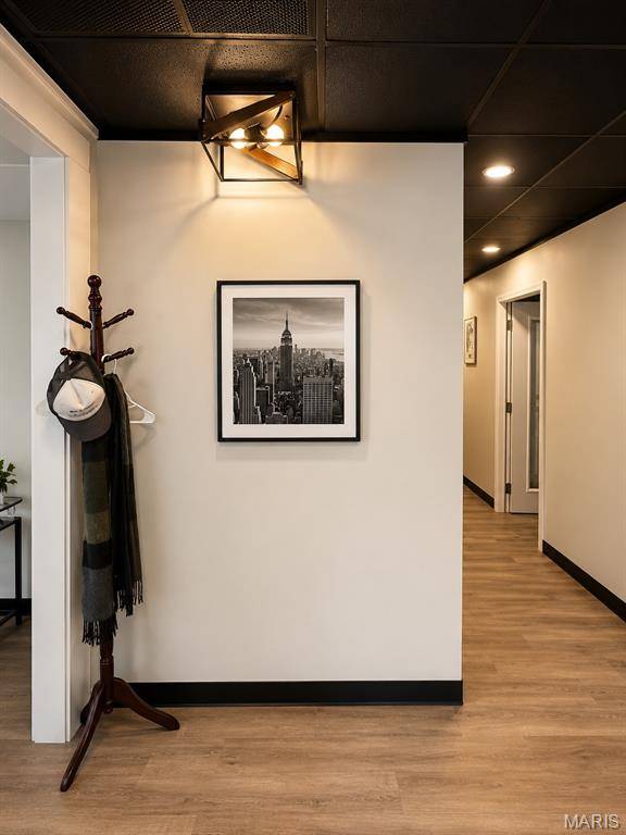 305 Rue Saint Francois ST, Florissant, MO 63031