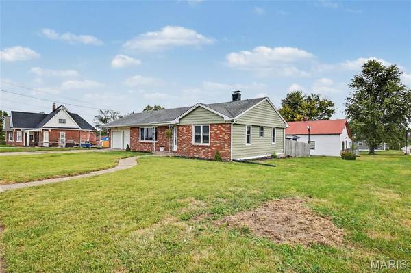 202 Cherry ST, Wright City, MO 63390