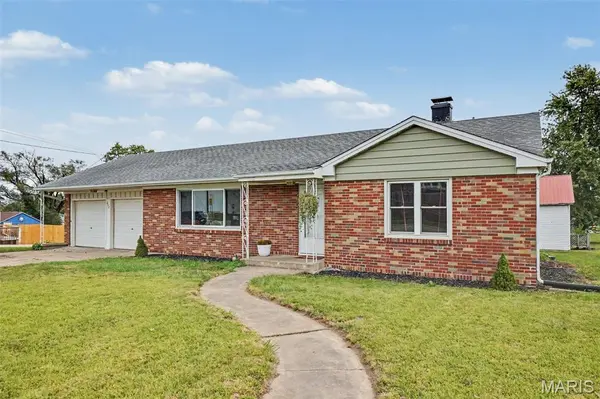 202 Cherry ST, Wright City, MO 63390
