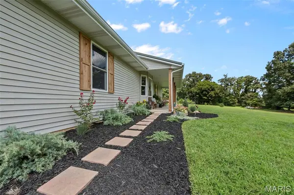 21036 Shooting Star DR, Marble Hill, MO 63764