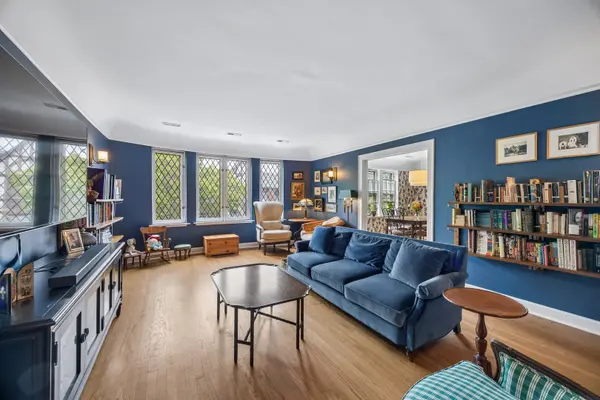 1130 WASHINGTON BLVD #3A, Oak Park, IL 60302