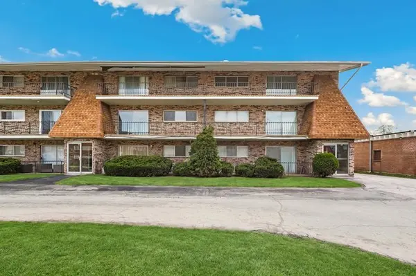 15335 Martin Luther King Jr DR #21, Dolton, IL 60419