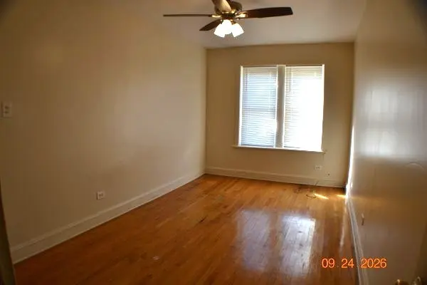 8204 S Exchange AVE #3, Chicago, IL 60617