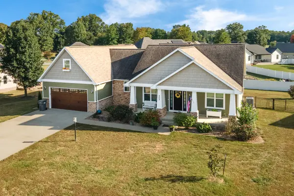 303 Excalibur DR, Carterville, IL 62918