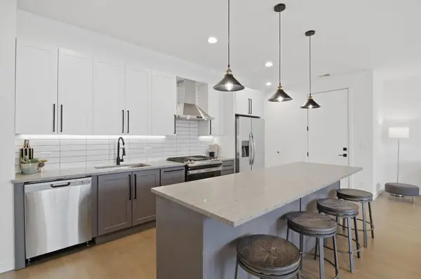 5824 N Lincoln AVE #1N, Chicago, IL 60659