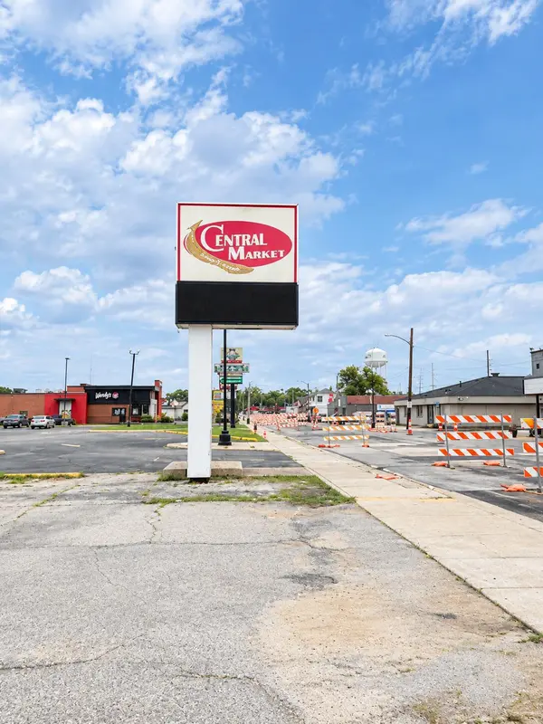 3232 Central AVE, Lake Station, IN 46405