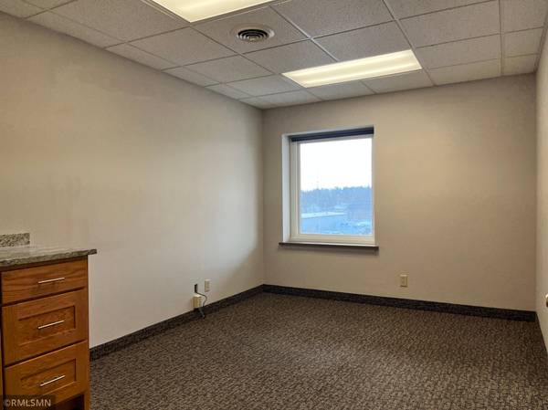 1027 7th ST NW #106, Rochester, MN 55901