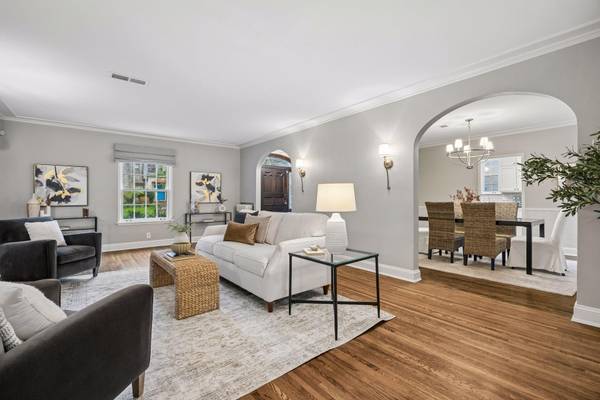 2817 Brookwood TER, Minneapolis, MN 55410