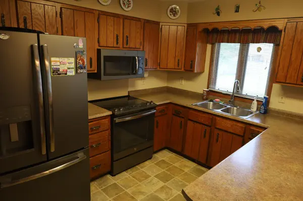 1611 6th ST N, Wahpeton, ND 58075