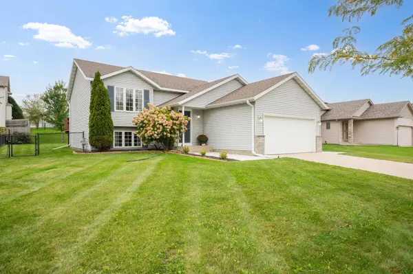 6159 Hillsboro DR NW, Rochester, MN 55901