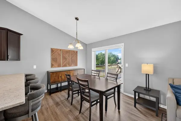 4402 Cambridge LN NW, Rochester, MN 55901