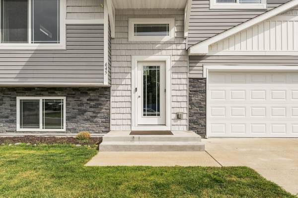 645 Highview LOOP SE, Pine City, MN 55063