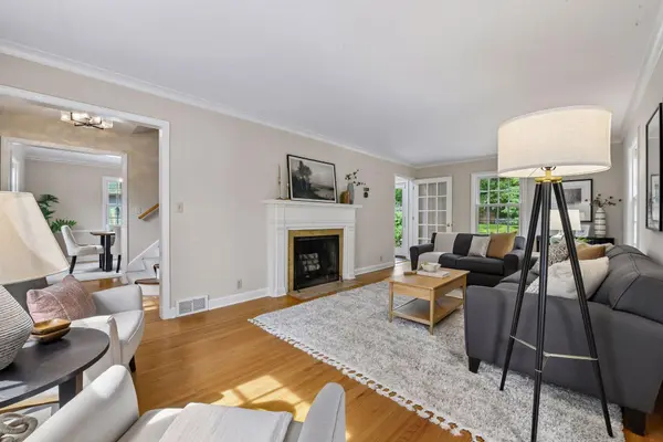 6 Edina CT, Edina, MN 55424