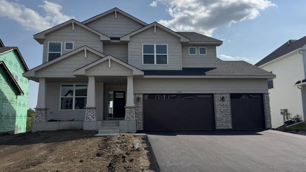 1084 Adamstown DR, Rosemount, MN 55068