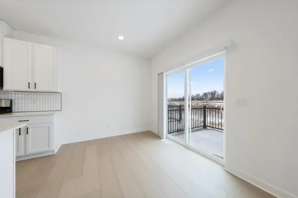 3517 Trails End CIR, Eagan, MN 55123