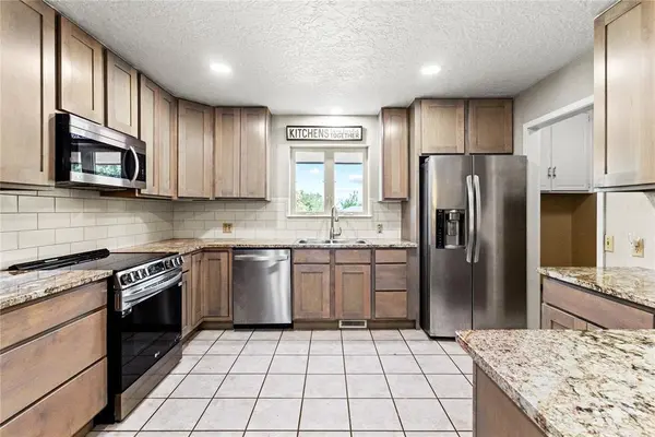 1225 N Indiana ST, Weatherford, OK 73096