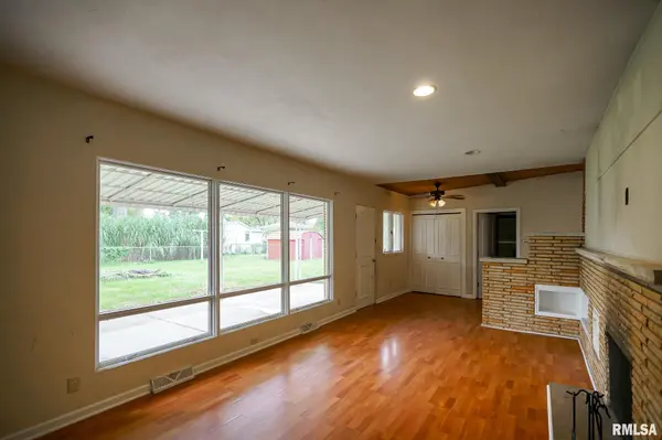 130 CLARK ST, Morton, IL 61550