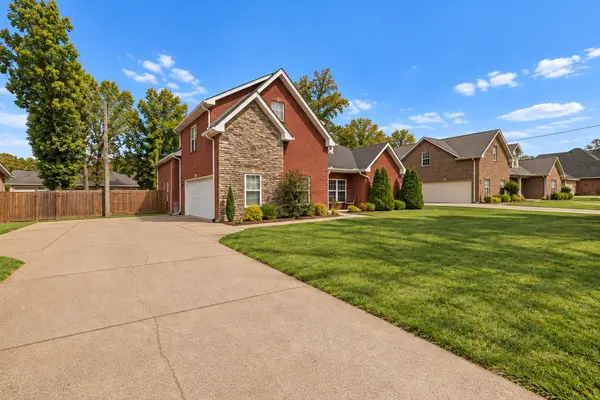 1131 Rivercrest Dr, Murfreesboro, TN 37129