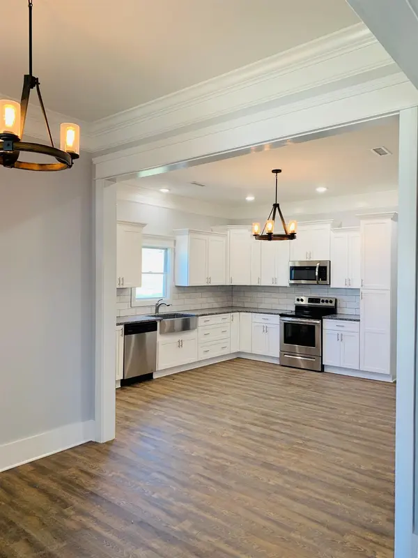 13 Cloverdale Ln, Hickman, TN 38567
