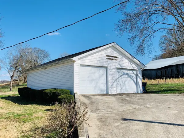 13 Cloverdale Ln, Hickman, TN 38567